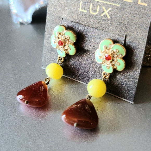 Carolee Lux Flower Drop Earrings New - Picture 2 of 3